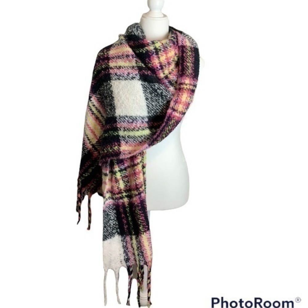 BP Winter Soft Warm Chunky Wrap Scarf with Tassels